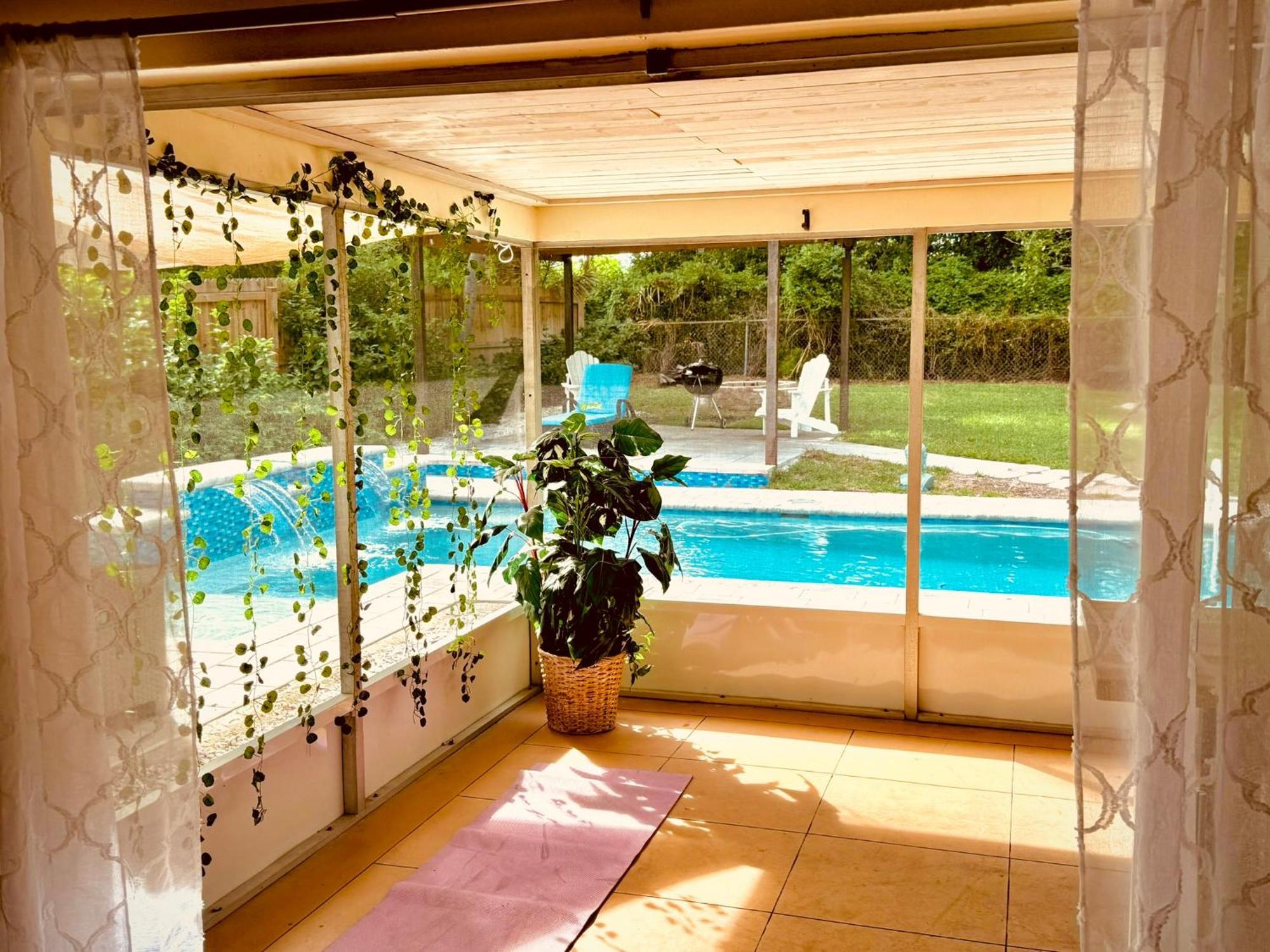 4 Bedroom Clearwater Vacation Home With Amazing Backyard Экстерьер фото